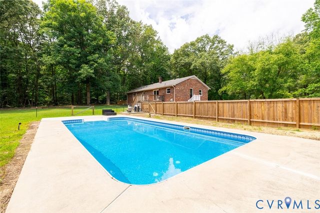 12397 New Market Mill Rd, Beaverdam, VA 23015