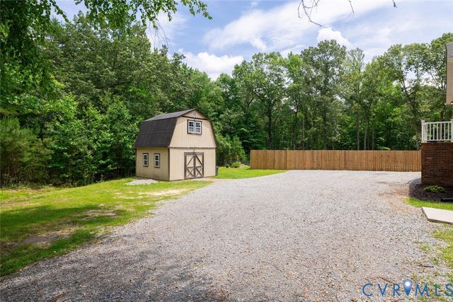 12397 New Market Mill Rd, Beaverdam, VA 23015