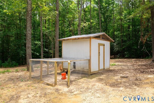 12397 New Market Mill Rd, Beaverdam, VA 23015