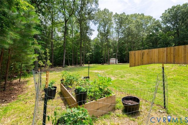 12397 New Market Mill Rd, Beaverdam, VA 23015