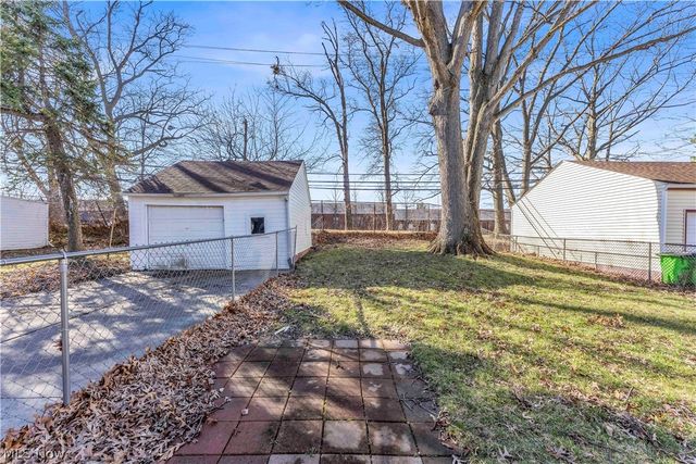 9520 S Highland Avenue, Garfield Heights, OH 44125