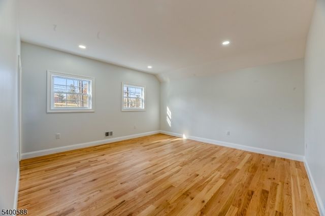 28 King George Rd, Warren Twp., NJ 07059