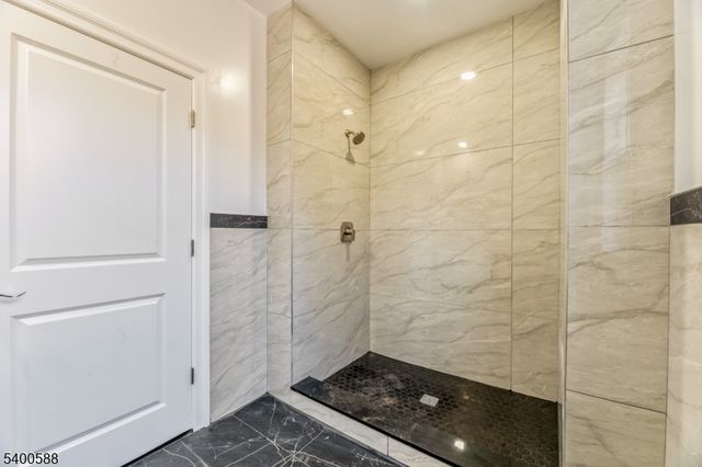 28 King George Rd, Warren Twp., NJ 07059