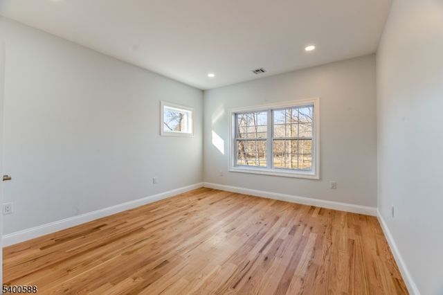 28 King George Rd, Warren Twp., NJ 07059