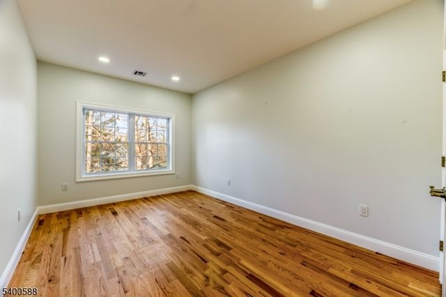 28 King George Rd, Warren Twp., NJ 07059