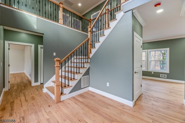 28 King George Rd, Warren Twp., NJ 07059