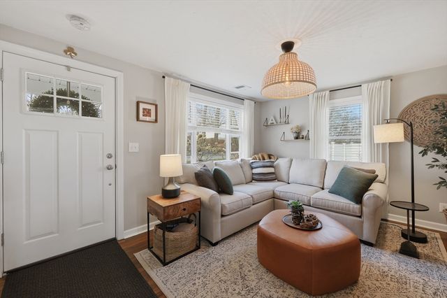 7 Maplewood Road, Shrewsbury, MA 01545