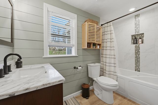 7 Maplewood Road, Shrewsbury, MA 01545