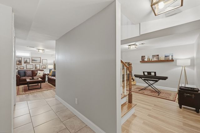 7 Maplewood Road, Shrewsbury, MA 01545