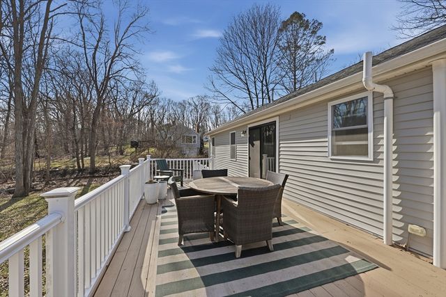 7 Maplewood Road, Shrewsbury, MA 01545