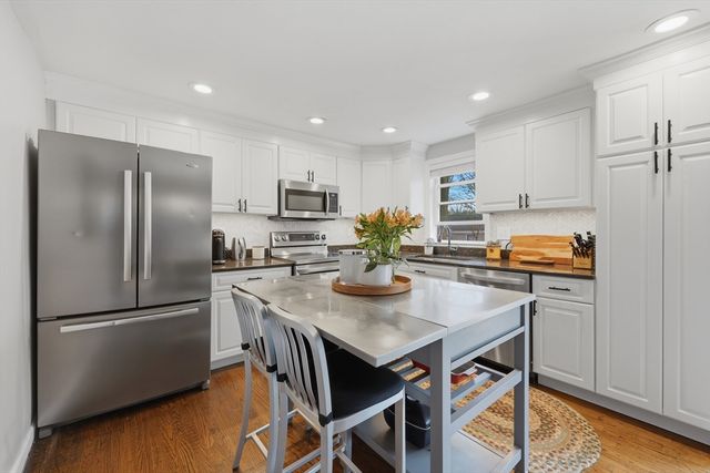 7 Maplewood Road, Shrewsbury, MA 01545