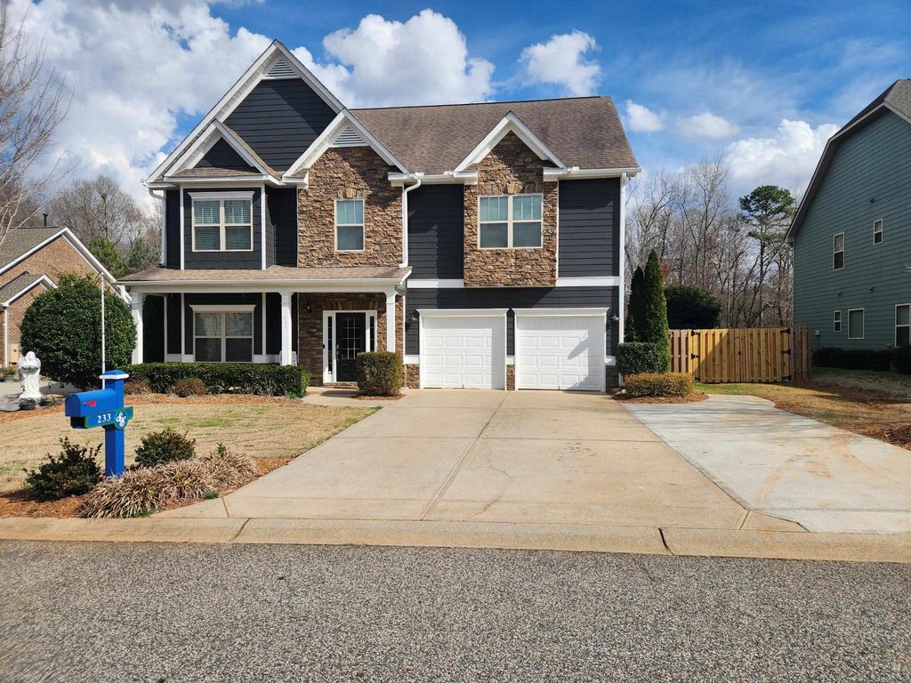233 Colfax Drive, Boiling Springs, SC 29316