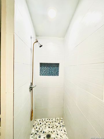 110 Meadowood, San Antonio, TX 78216