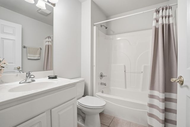 1148 Timberwood Lane, Schererville, IN 46375