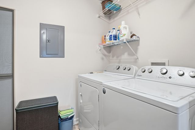 1148 Timberwood Lane, Schererville, IN 46375