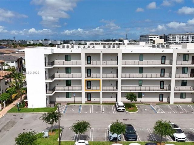 8201 NW 41st Street D-205, Doral, FL 33166