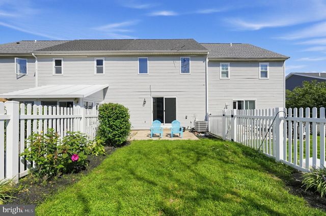 16 OAK ST, Phoenixville, PA 19460