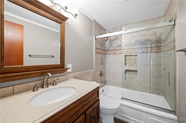 5507 Cody Street, Shawnee, KS 66203