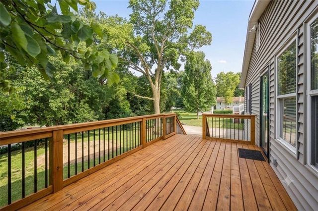 5507 Cody Street, Shawnee, KS 66203
