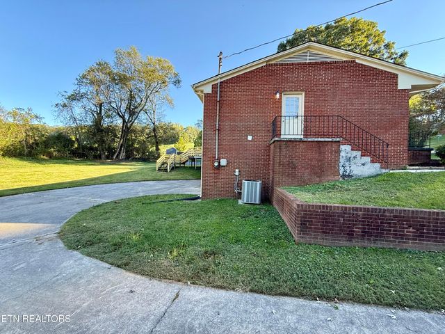 424 Bridge View Rd, Knoxville, TN 37914
