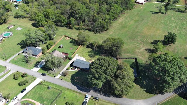 424 Bridge View Rd, Knoxville, TN 37914