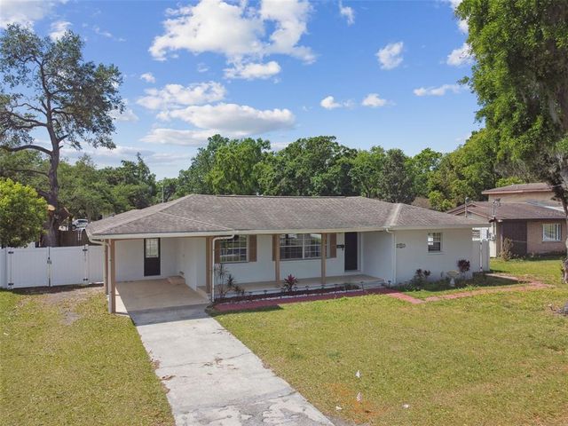 2001 SPOONER DRIVE, Plant City, FL 33563
