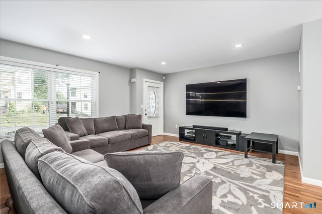 40 Division Street 4, Danbury, CT 06810