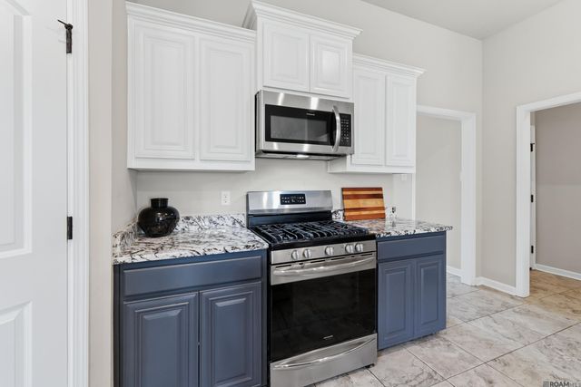 4792 Viola Farms Dr, Addis, LA 70710