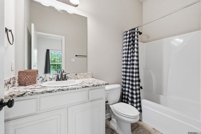 4792 Viola Farms Dr, Addis, LA 70710