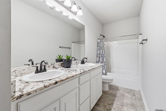 4792 Viola Farms Dr, Addis, LA 70710