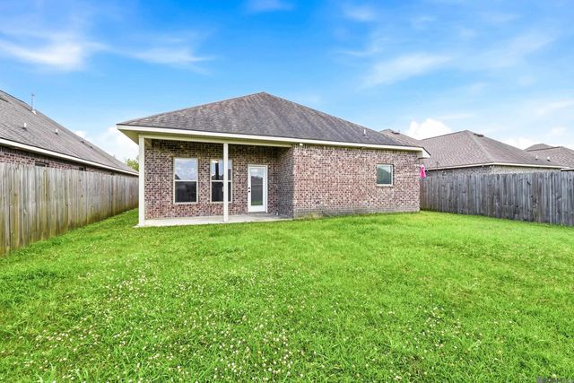 4792 Viola Farms Dr, Addis, LA 70710