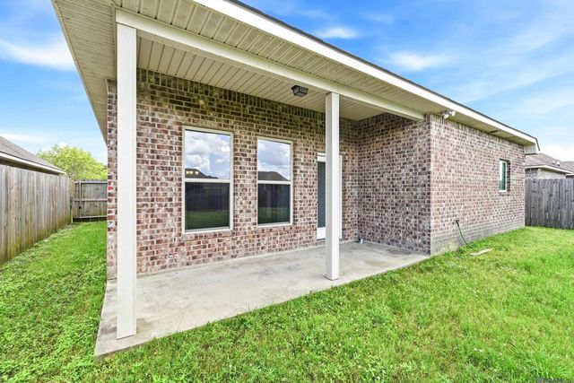 4792 Viola Farms Dr, Addis, LA 70710