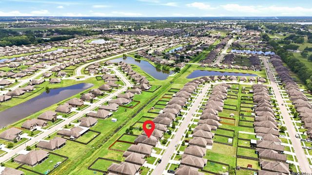 4792 Viola Farms Dr, Addis, LA 70710