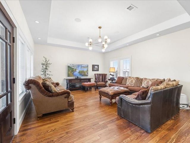 629 E 19th Street, Houston, TX 77008