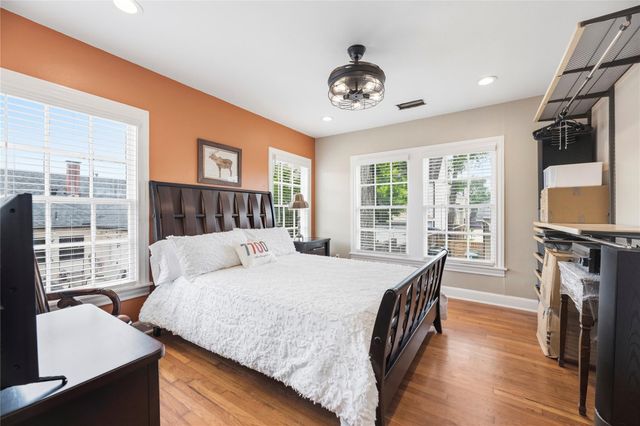 629 E 19th Street, Houston, TX 77008