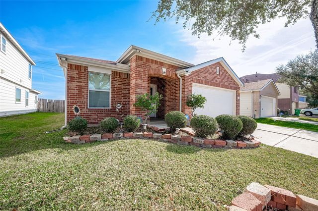 7554 Appleberry Drive, Cypress, TX 77433