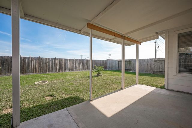 7554 Appleberry Drive, Cypress, TX 77433