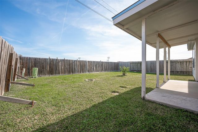 7554 Appleberry Drive, Cypress, TX 77433