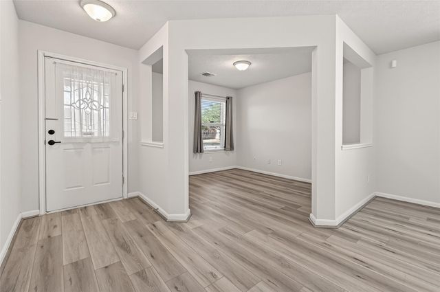 7554 Appleberry Drive, Cypress, TX 77433