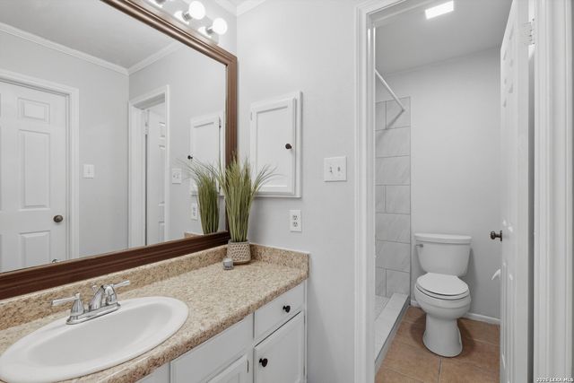 4212 Medical Dr Unit 1106, San Antonio, TX 78229