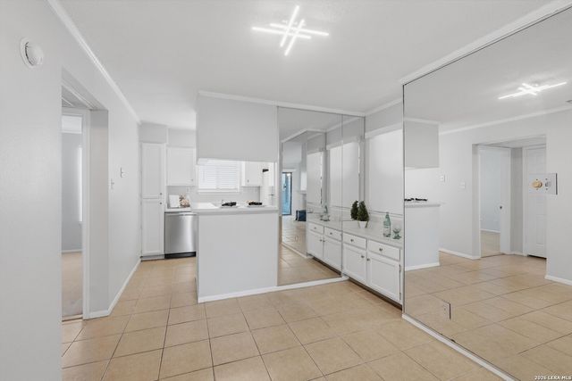 4212 Medical Dr Unit 1106, San Antonio, TX 78229