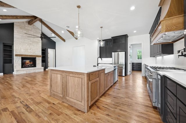 2008 Vaquero Drive, Weatherford, TX 76088