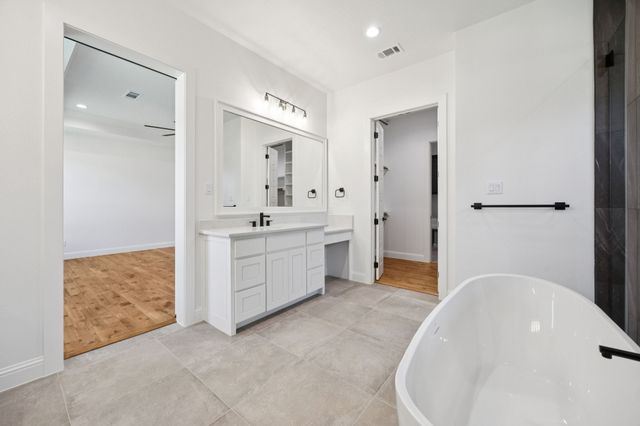 2008 Vaquero Drive, Weatherford, TX 76088