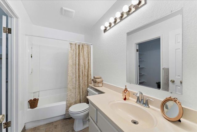 2004 La Terrace Circle, San Jose, CA 95123