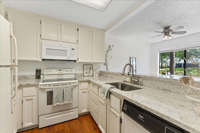 2004 La Terrace Circle, San Jose, CA 95123