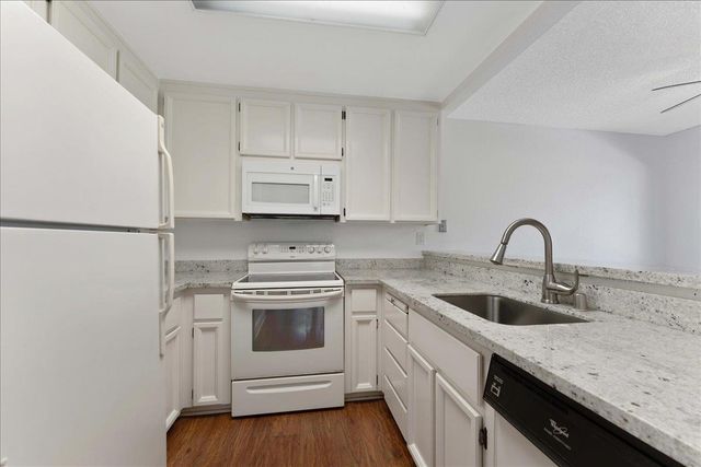 2004 La Terrace Circle, San Jose, CA 95123