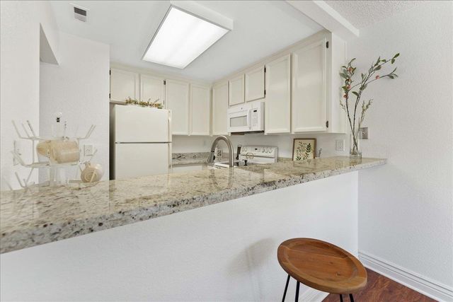 2004 La Terrace Circle, San Jose, CA 95123