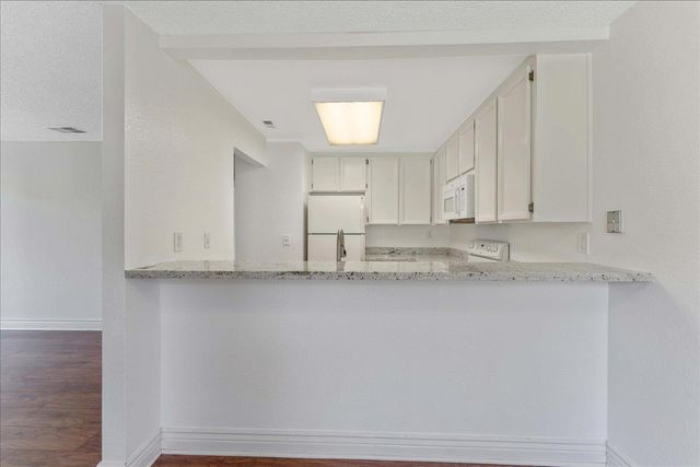 2004 La Terrace Circle, San Jose, CA 95123