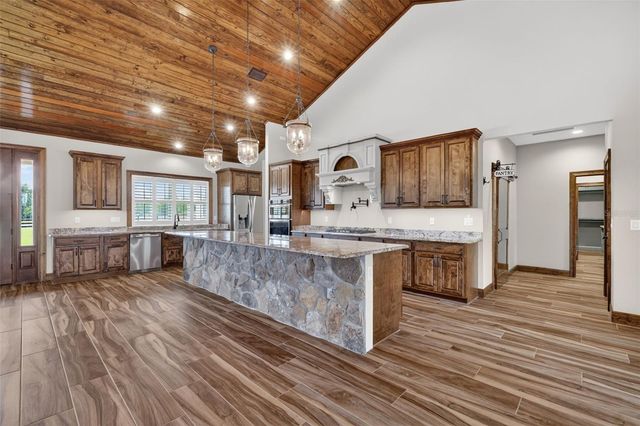 5496 NANTAHALA LANE, Lady Lake, FL 32159