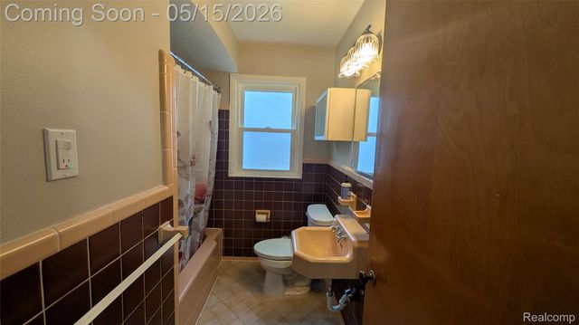 770 Meadowdale Street, Ferndale, MI 48220